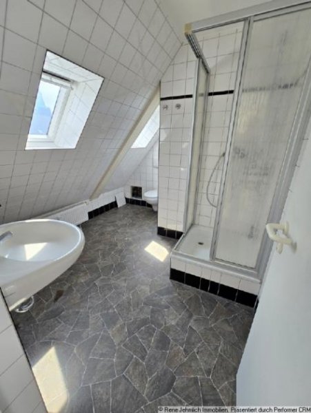 Chemnitz Helle 2-Raum-Dachgeschosswohnung mit Balkon im Zentrum von Chemnitz Wohnung mieten