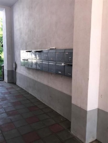 Chemnitz Kompakte Hinterhaus DG 2,5-Zimmer mit Einbauküche, Laminat und Wanne in uninaher Lage! Wohnung mieten