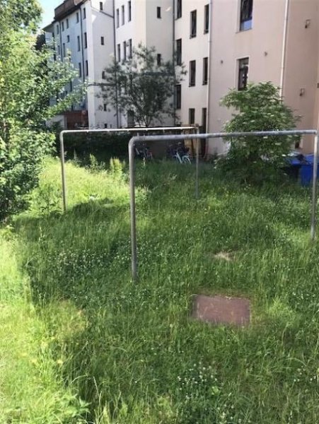 Chemnitz Kompakte Hinterhaus DG 2,5-Zimmer mit Einbauküche, Laminat und Wanne in uninaher Lage! Wohnung mieten