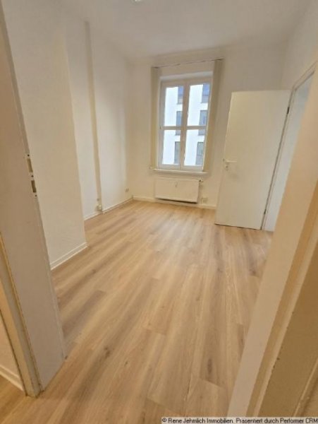 Chemnitz Schönes Büro mit 4 Räumen im Zentrum Gewerbe mieten