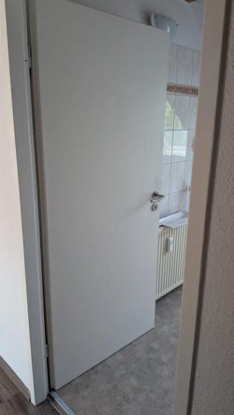 Chemnitz Gemütliche DG 2,5-Zimmer mit Wanne, offener Küche und Laminat in Bestlage! Wohnung mieten