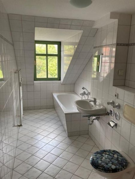 Chemnitz Großzügige DG 1-Zimmer mit Laminat und Wanne in sehr guter Lage Wohnung mieten