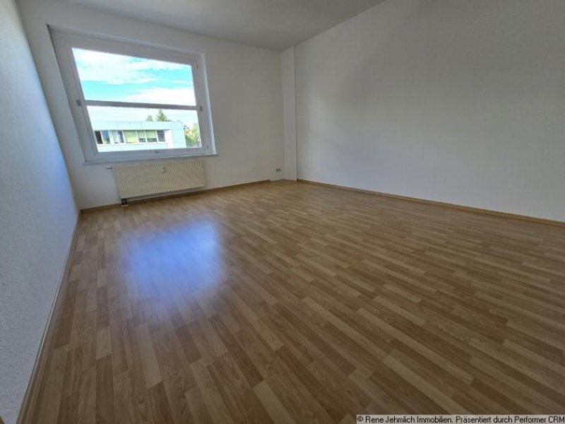 Chemnitz Tolle 3 Raum Wohnung mit 2 Balkonen und Stellplatz Wohnung mieten