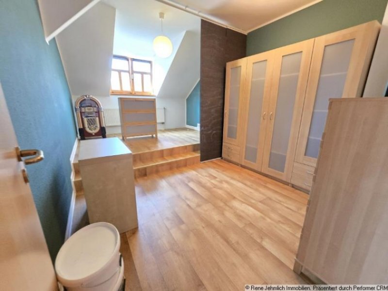 Chemnitz Tolle 3 Raum Wohnung im Dachgeschoß Wohnung mieten