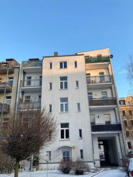 Chemnitz Gemütliche 2-Zi. mit Laminat, Balkon, EBK und Wannenbad in sehr guter Lage! Wohnung mieten