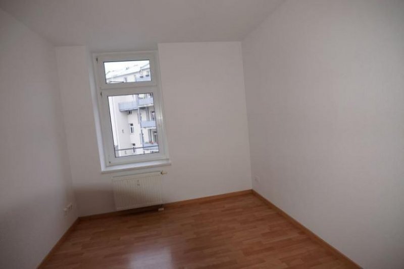 Chemnitz Gemütliche 3-Zimmer mit Laminat, Balkon und Wannenbad in guter Lage! Wohnung mieten