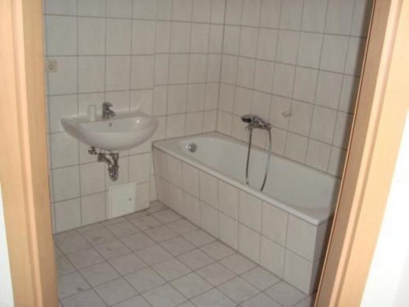 Chemnitz Großzügige 1-Zimmer mit Wannenbad, EBK, offener Küche und Aufzug! Wohnung mieten