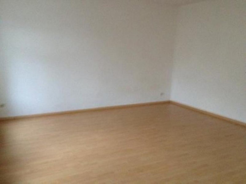 Chemnitz Großzügige 1-Zimmer mit Wannenbad, EBK, offener Küche und Aufzug! Wohnung mieten