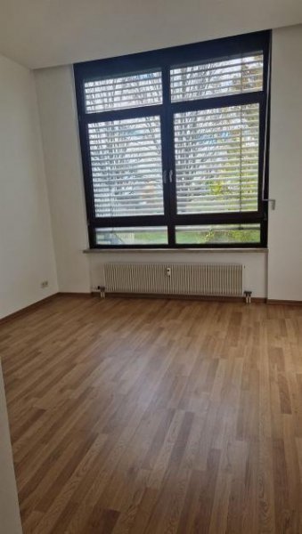Chemnitz Großzügige 2-Zimmer mit Wannenbad, Terrasse, Tiefgarage und Abstellraum Wohnung mieten