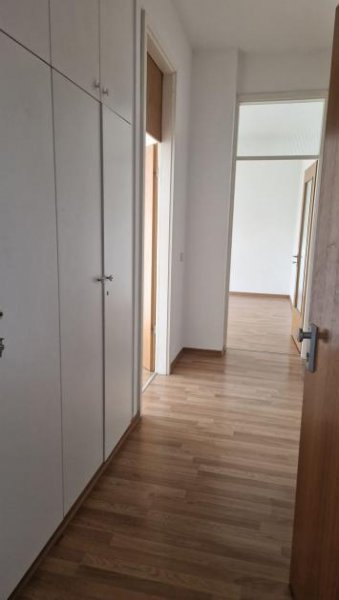 Chemnitz Großzügige 2-Zimmer mit Wannenbad, Terrasse, Tiefgarage und Abstellraum Wohnung mieten