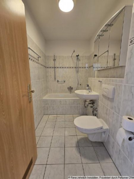 Chemnitz Schöne 3 Raum Wohnung in einem Einzeldenkmal in Schloßchemnitz Wohnung mieten