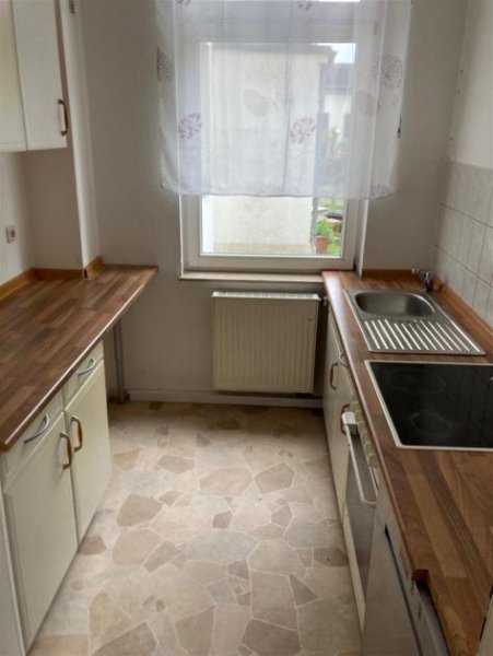 Chemnitz Gemütliche 3-Zimmer mit Laminat, Wannenbad und Einbauküche in guter Lage! Wohnung mieten