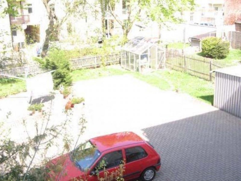 Chemnitz Große DG 2-Zimmer mit Einbauküche, Laminat in Topplage zum Toppreis! Stellplatz mgl. Wohnung mieten
