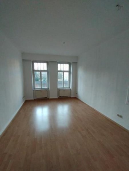 Chemnitz Großzügige 2-Zimmer mit Laminat und Wannenbad in sehr guter Lage Wohnung mieten