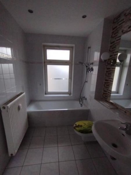 Chemnitz Großzügige 2-Zimmer mit Laminat und Wannenbad in sehr guter Lage Wohnung mieten