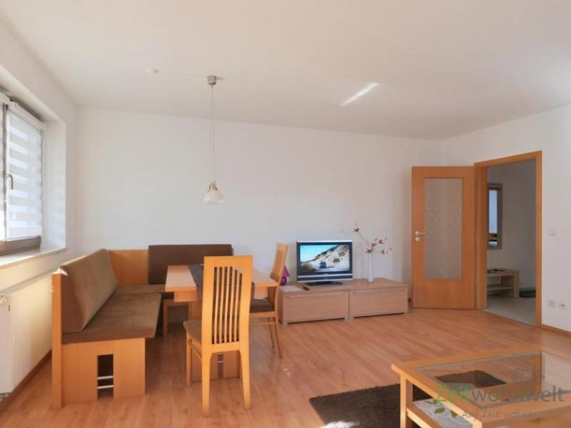 Chemnitz (EF1364_M) Chemnitz: Reichenbrand, neu renovierte und neu möblierte Wohnung mit TG-Stellplatz und Terrasse Wohnung mieten