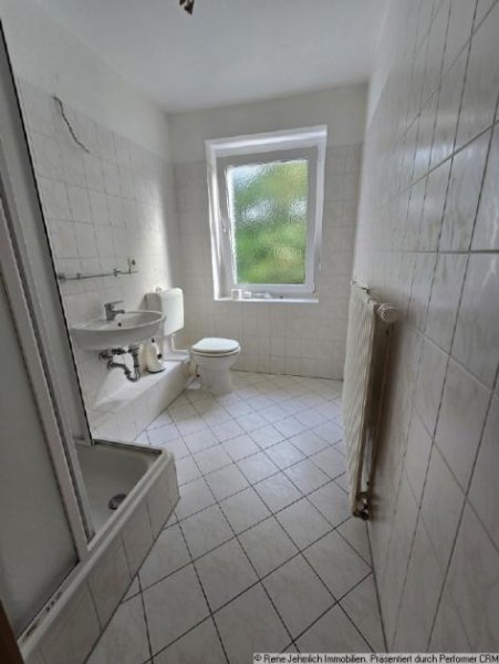 Chemnitz Helle Dachgeschosswohnung mit Balkon und Blick ins Grüne in Reichenbrand Wohnung mieten