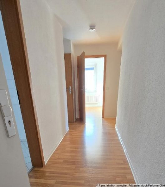 Chemnitz Helle Dachgeschosswohnung mit Balkon und Blick ins Grüne in Reichenbrand Wohnung mieten
