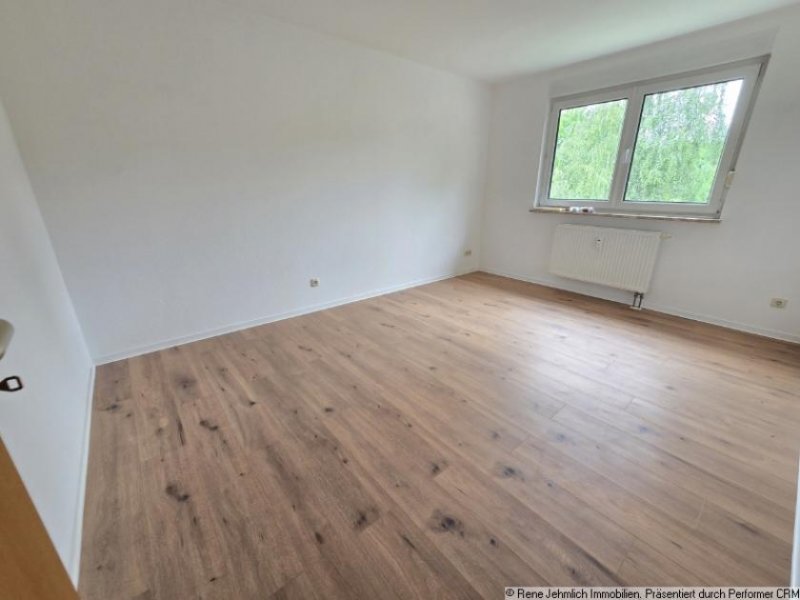 Chemnitz Gemütliche Wohnung am Stadtpark + Stellplatz möglich Wohnung mieten