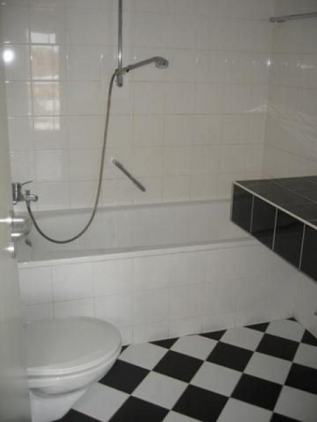 Chemnitz *Günstige 1-Zimmer mit EBK, Aufzug und Wannenbad in Uninähe!* Wohnung mieten