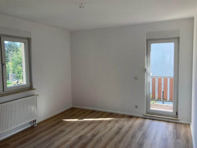 Chemnitz Gemütliche 2-Zimmer mit Laminat, offene Küche, Balkon und Wannenbad in guter Lage!!! Wohnung mieten