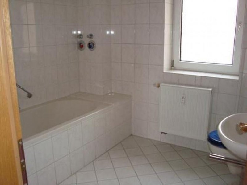Chemnitz * Günstige 3-Zimmer mit Wannenbad und großer Küche in ruhiger Lage! * Wohnung mieten