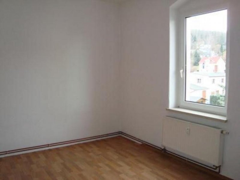 Chemnitz * Günstige 3-Zimmer mit Wannenbad und großer Küche in ruhiger Lage! * Wohnung mieten