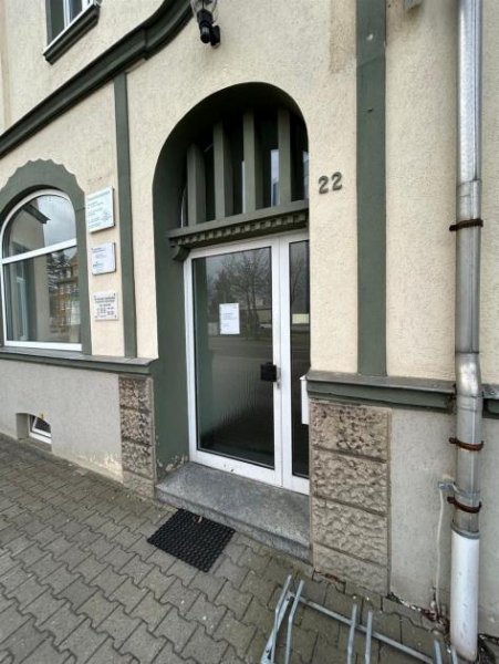 Chemnitz Neue Einbauküche! Große 3-Zimmer mit neuem Laminat und Wannenbad in guter Lage! Wohnung mieten
