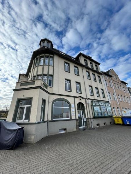 Chemnitz Neue Einbauküche! Große 3-Zimmer mit neuem Laminat und Wannenbad in guter Lage! Wohnung mieten