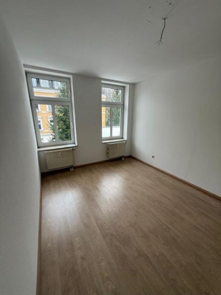 Chemnitz Gemütliche 2-Zimmer mit Laminat, Wanne und Dusche in ruhiger Lage Wohnung mieten