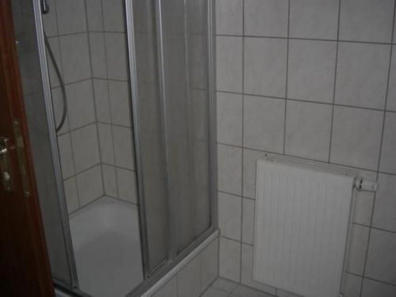 Chemnitz Großzügige 1-Zimmer mit Einbauküche, Wanne, Dusche, Laminat und Aufzug in Uninähe! Wohnung mieten