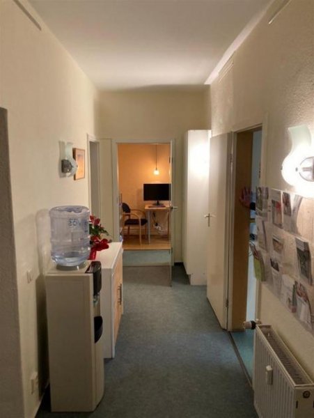 Chemnitz Großzügige 7,5-Zimmer Büro oder Praxiseinheit in guter Lage Gewerbe mieten