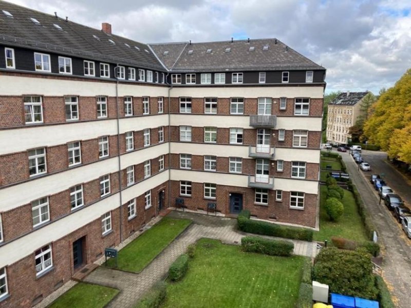 Chemnitz Günstige 2-Zimmer mit Laminat, Balkon, AR und Dusche in ruhiger Lage! Einbauküche mgl. Wohnung mieten