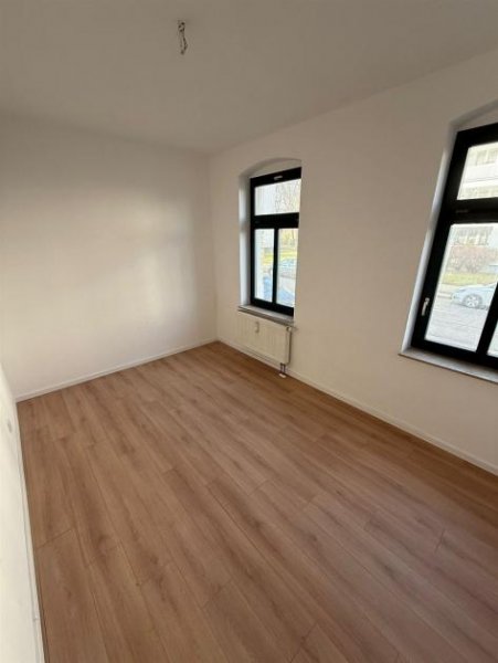 Chemnitz NEU-Sanierte 2-Zimmer mit Laminat, Balkon und offener Küche in zentraler Lage! EBK mgl. Wohnung mieten