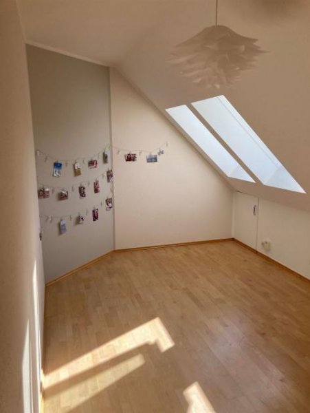 Chemnitz DG 4-Zi. mit 2xSP, Balkon, Sauna, EBK, Dusche und Wannenbad mit Fenster in Toplage! Wohnung mieten