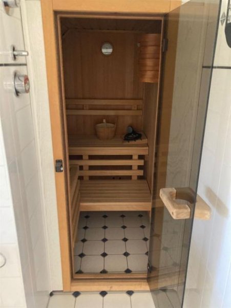 Chemnitz DG 4-Zi. mit 2xSP, Balkon, Sauna, EBK, Dusche und Wannenbad mit Fenster in Toplage! Wohnung mieten