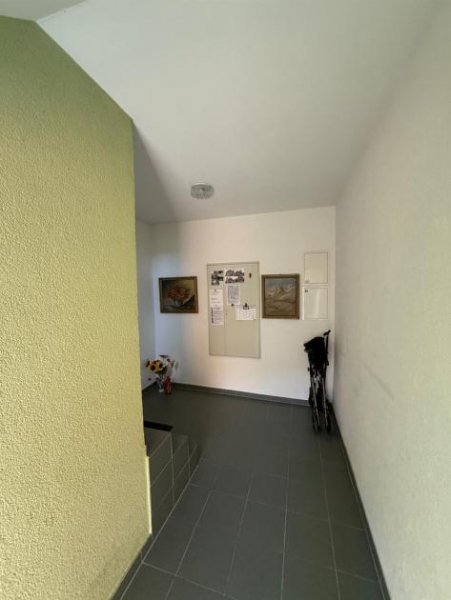 Chemnitz Gemütliche 2-Zimmer mit Laminat, offener Küche, Tageslichtbad mit Wanne und Dusche! Wohnung mieten