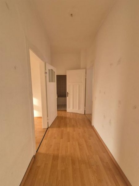 Chemnitz Gemütliche 2-Zimmer mit neuer EBK, Laminat, Balkon und Wannenbad in ruhiger Lage! Wohnung mieten