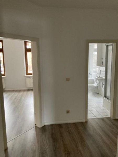 Chemnitz Gemütliche 3-Zimmer mit Laminat, Balkon und Wannenbad in zentraler Lage! Wohnung mieten