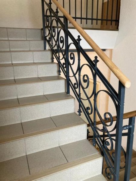 Chemnitz Gemütliche 3-Zimmer mit Laminat, Balkon und Wannenbad in zentraler Lage! Wohnung mieten