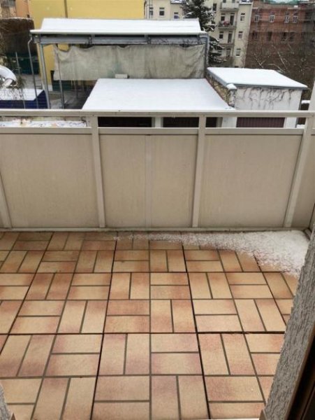 Chemnitz Gemütliche 3-Zimmer mit Laminat, Balkon und Wannenbad in zentraler Lage! Wohnung mieten