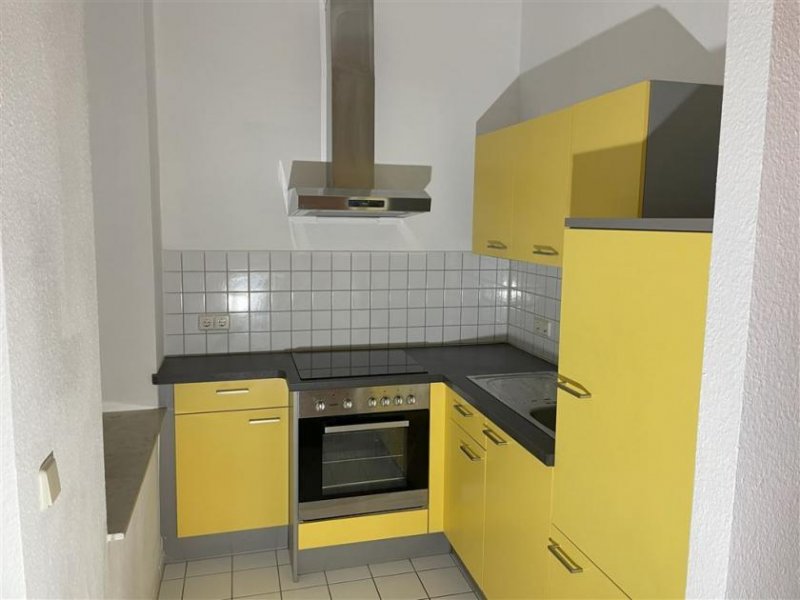 Chemnitz Großzügige 1-Zimmer mit Einbauküche, Dusche und Laminat in zentraler Lage! Wohnung mieten