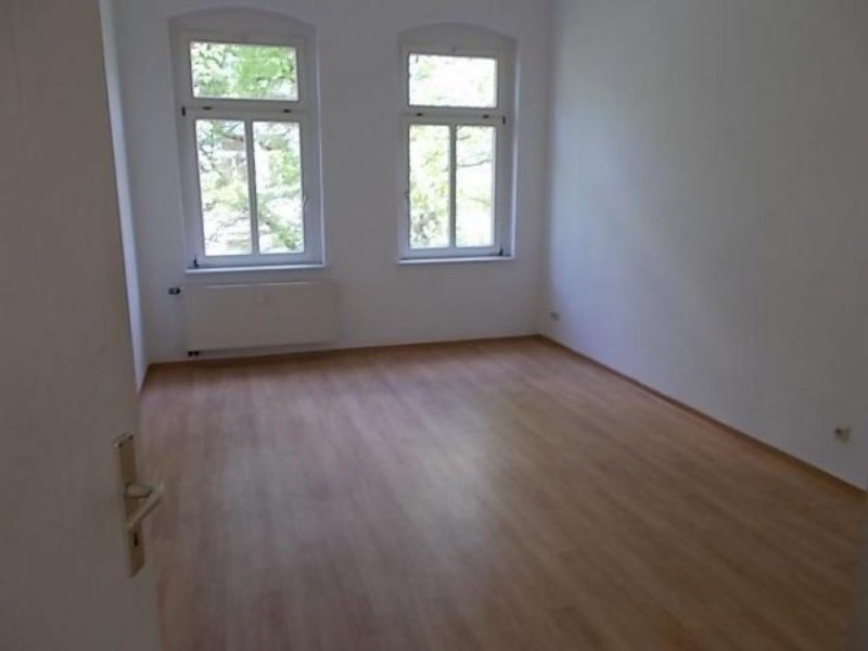 Chemnitz ** Großzügige 2-Zimmer mit Südbalkon, Wanne und Einbauküche in ruhiger Lage zum Toppreis!!!*** Wohnung mieten