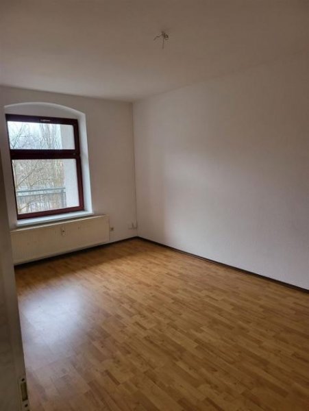 Chemnitz Großzügige 2-Zimmer mit Balkon, EBK, Wannenbad und Laminat in zentraler Lage! SP mgl. Wohnung mieten
