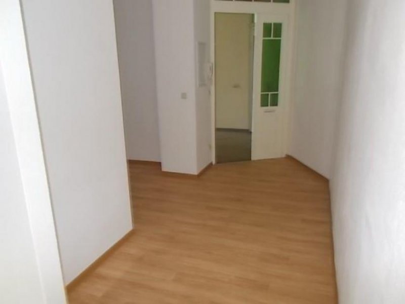 Chemnitz ** Großzügige 2-Zimmer mit Südbalkon, Wanne und Einbauküche in ruhiger Lage zum Toppreis!!!*** Wohnung mieten