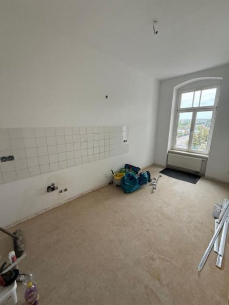 Chemnitz * Großzügige 3-Zimmer mit Laminat, Balkon und Wanne in Zentrumsnähe! * Wohnung mieten