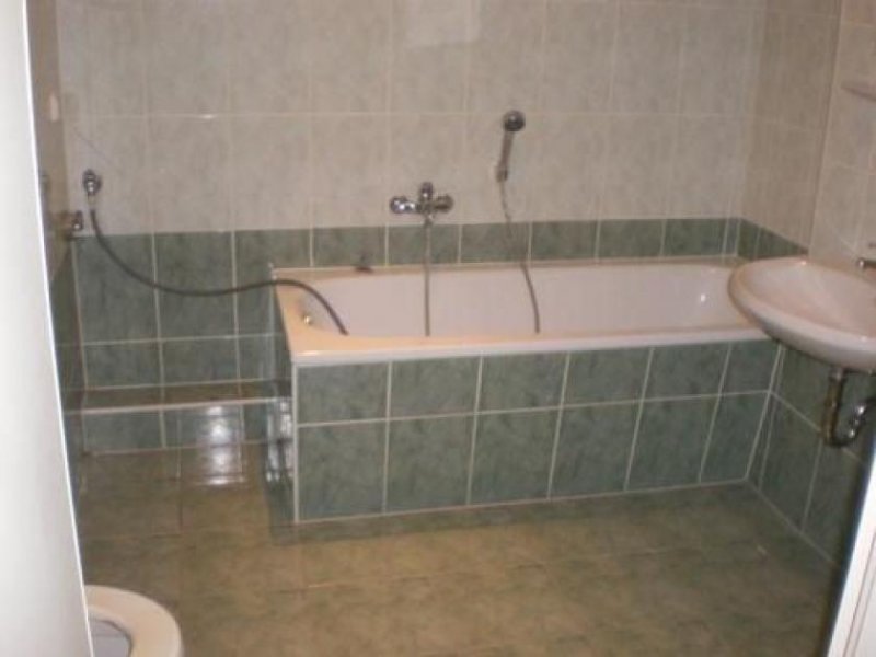 Chemnitz * Günstige 2-Zimmer mit Einbauküche und Wannenbad in ruhiger Lage! * Wohnung mieten