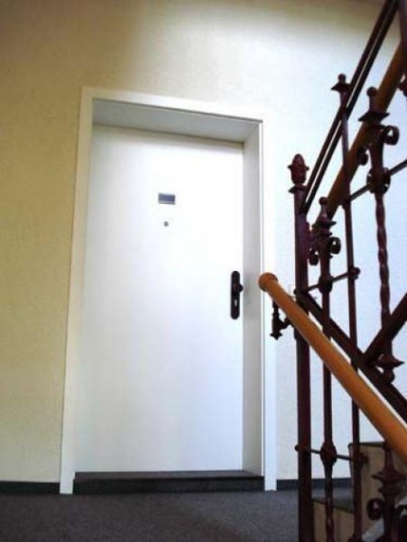 Chemnitz * Kleine 1,5-Zimmer mit Laminat, EBK, Wannenbad und Aufzug in Zentrumsnähe zum Toppreis! * Wohnung mieten