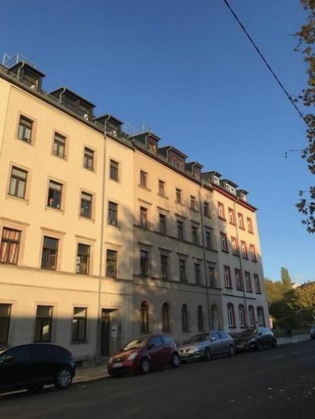 Chemnitz Ruhige 1-Zimmer mit Laminat, Balkon, EBK und Dusche in Zentrumsnähe zum Toppreis! Wohnung mieten