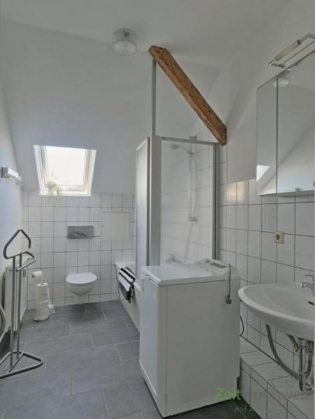 Chemnitz (EF1020_M) Chemnitz: Ebersdorf, neu möblierte 2-Zimmer-Wohnung, Waschmaschine und PKW-Stellplatz Wohnung mieten